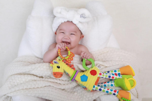 伊川宝宝几个月会走路 伊川宝宝几个月会走路