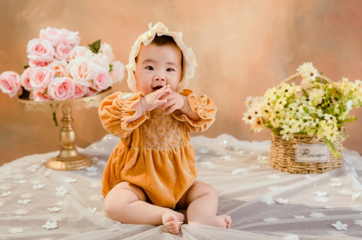 伊川宝宝几个月会转头 伊川宝宝几个月会转头